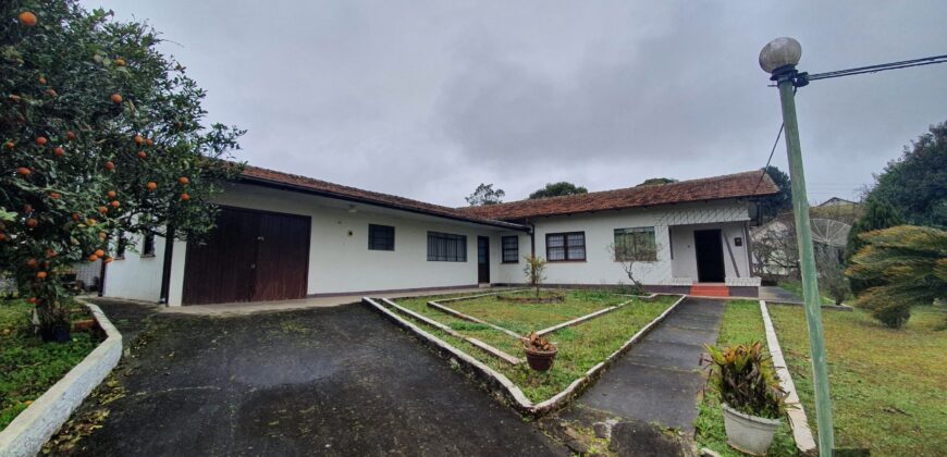 Casa À VENDA – Bairro Serra Alta
