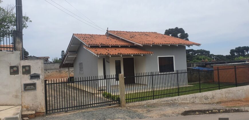 Casa À VENDA – Bairro Centenário