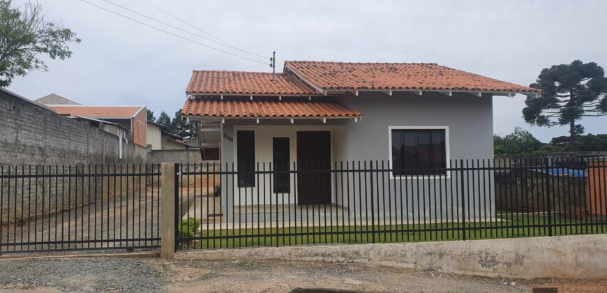 Casa À VENDA – Bairro Centenário