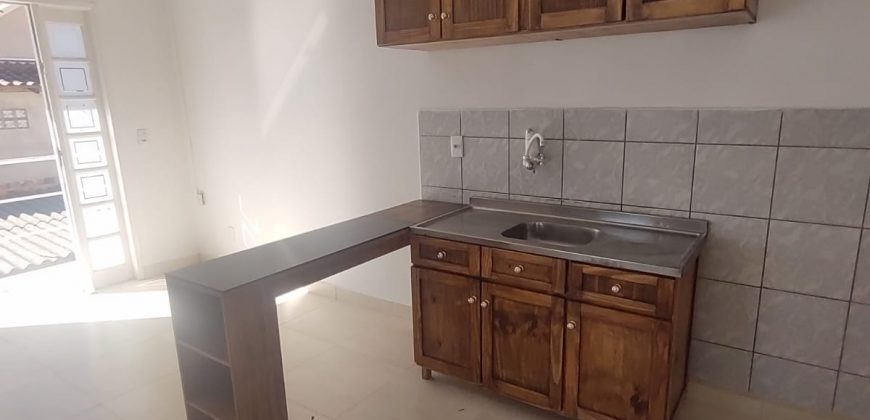 APARTAMENTO  BAIRR0 SCHRAMM   ICL0014   R$ 1.100,00 + TAXAS