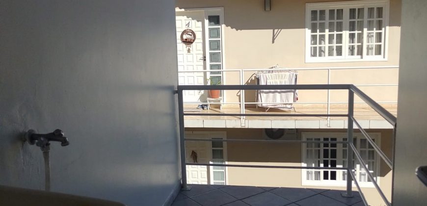 APARTAMENTO  BAIRR0 SCHRAMM   ICL0014   R$ 1.100,00 + TAXAS