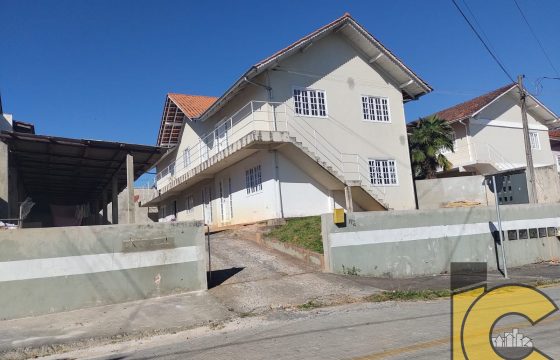 APARTAMENTO  BAIRR0 SCHRAMM   ICL0014   R$ 1.100,00 + TAXAS