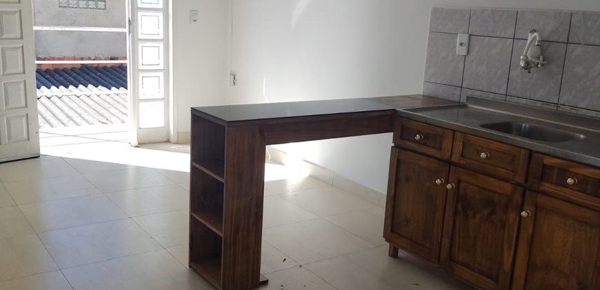 APARTAMENTO  BAIRR0 SCHRAMM   ICL0014   R$ 1.100,00 + TAXAS