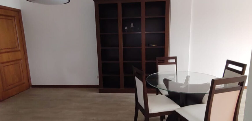 Apartamento à venda Edifício Solar dos Gerânios.