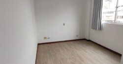 Apartamento à venda Edifício Solar dos Gerânios.
