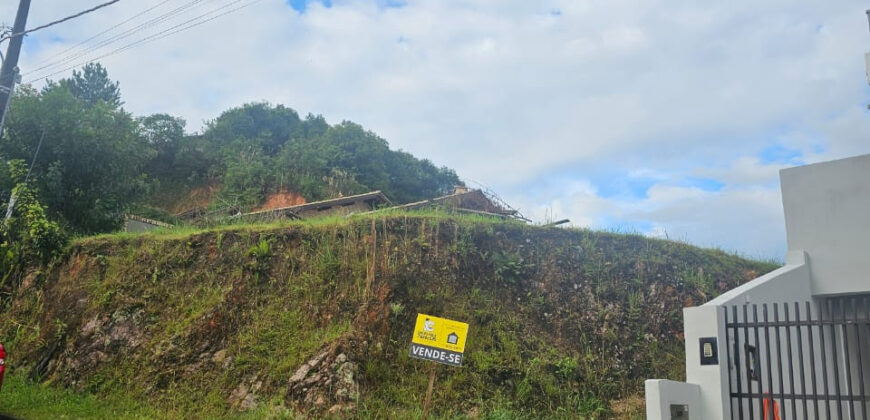 Terreno à venda R. Frederico Keil Centro