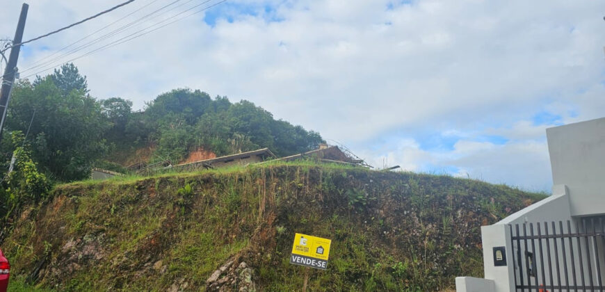 Terreno à venda R. Frederico Keil Centro