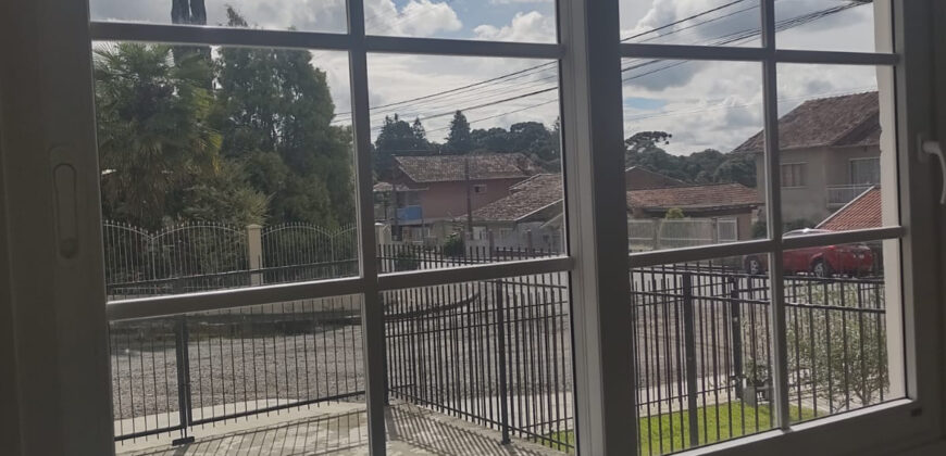 SOBRADO BAIRRO COLONIAL    R$2.000,00 + TAXAS   ICL 0007
