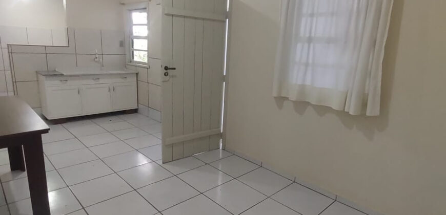 KITINETE MOBILIADA CENTRO   R$ 1.400,00 com taxas inclusas ICL0022