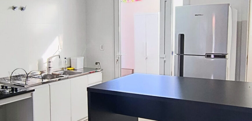 SOBRADO BAIRRO COLONIAL    R$2.000,00 + TAXAS   ICL 0007
