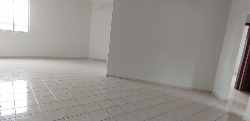 APARTAMENTO BAIRRO CRUZEIRO    R$ 1.800,00 + TXS   ICL0020