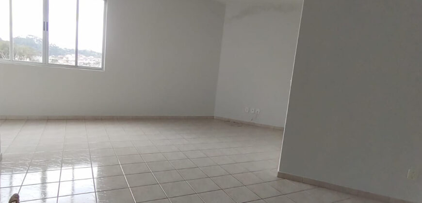 APARTAMENTO BAIRRO CRUZEIRO    R$ 1.800,00 + TXS   ICL0020