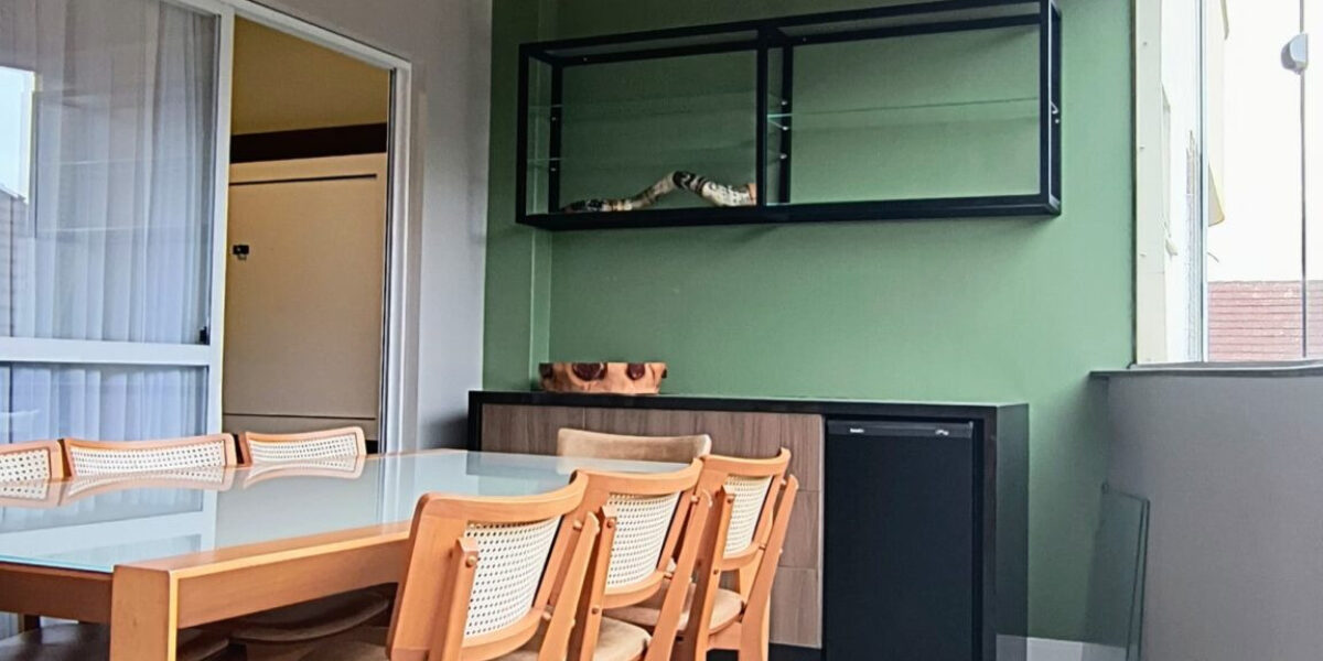 – EM BREVE – APARTAMENTO MOBILIADO NO CENTRO  R$2.600,00 + TAXAS