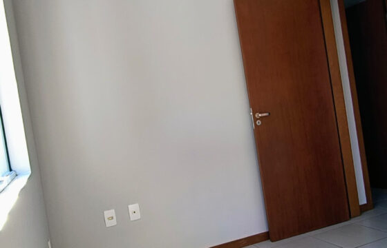 APARTAMENTO  COLONIAL    ICL0002    R$1.300,00 + TAXAS