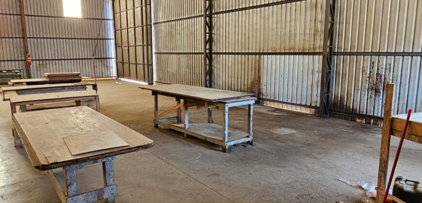 Barracão na Estrada Fundão    400m²      ICL0002