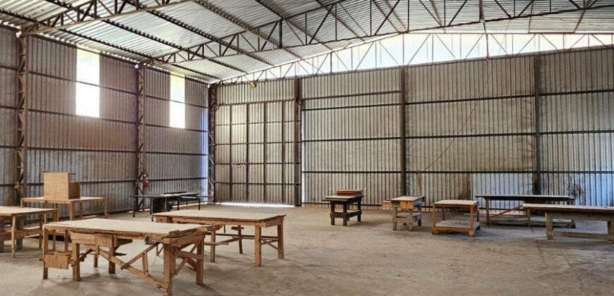 Barracão na Estrada Fundão    400m²      ICL0002